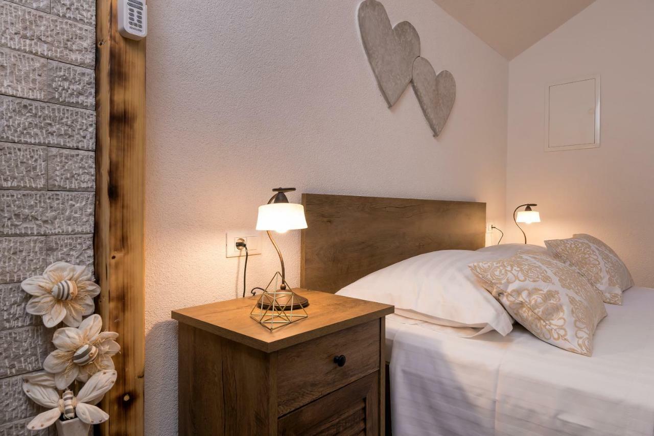 Apartment Cesarica Baška Voda Zewnętrze zdjęcie